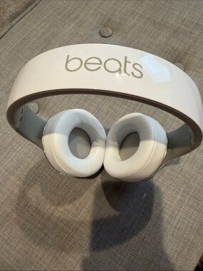 Nice Beats by Dr. Dre Studio 2.0 Wired Handband Headphones - White
